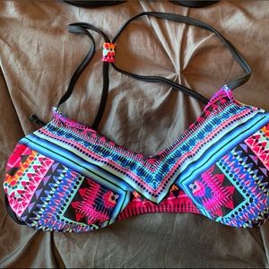 Bikini top cross back